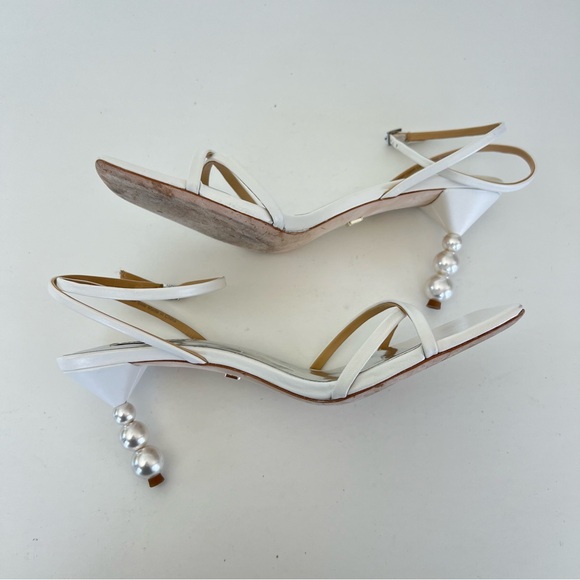 BADGLEY MISCHKA Callie White Leather Ankle Strap Pearl Bead Heels Sandals Sz 10 - Picture 10 of 15